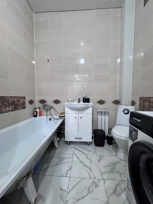Продам 2х комн кв Батыс с ремонтом