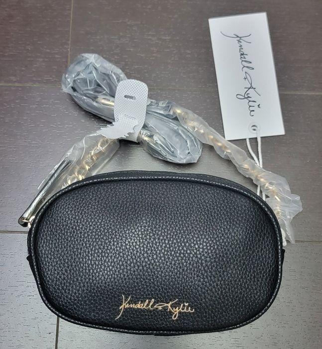 Geanta cross body kendall+kylie