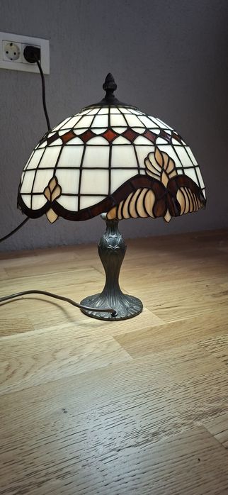 Lampă de masă în stil Tiffany