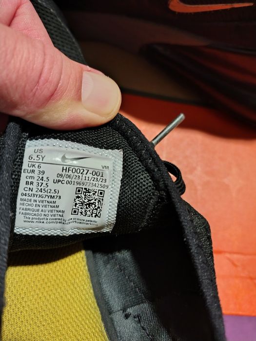 Nike Air Max 270 - Номер 39 - Отлично състояние! Уникални цветове