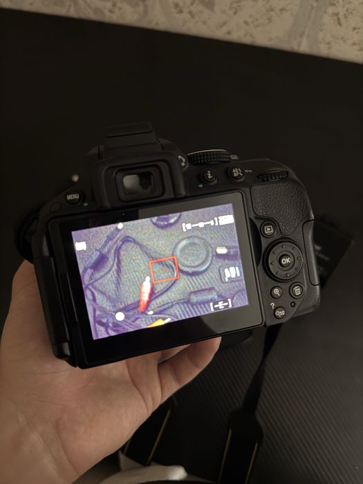Nikon D5300 почти новая