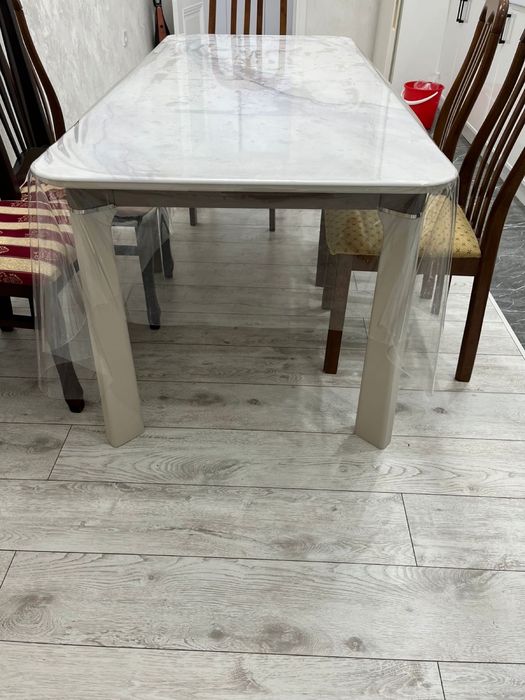 кухонный стол и стулья