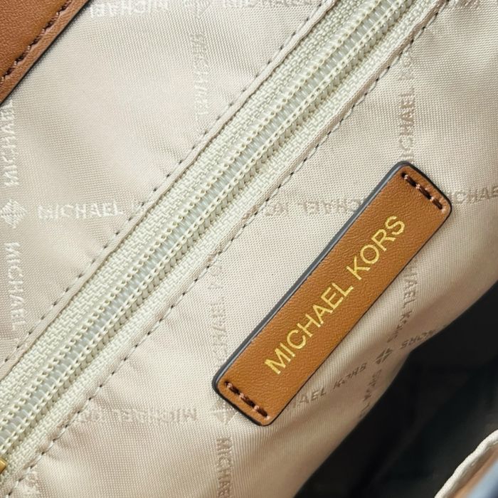 Michael Kors Jet Set дамска раница