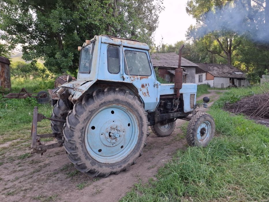 Продам трактор.