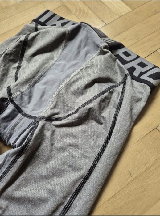 Pantaloni Compresie Bărbați Nike Pro - Performanță și Suport - S