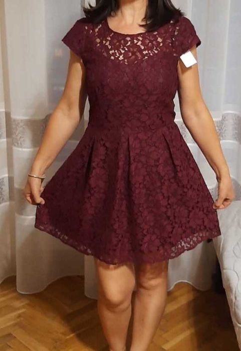 Рокля от дантела