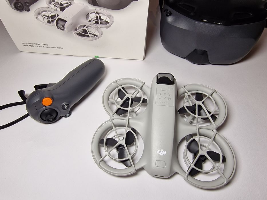 DJI Neo Motion Fly Combo