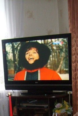 Продам телевизор LG