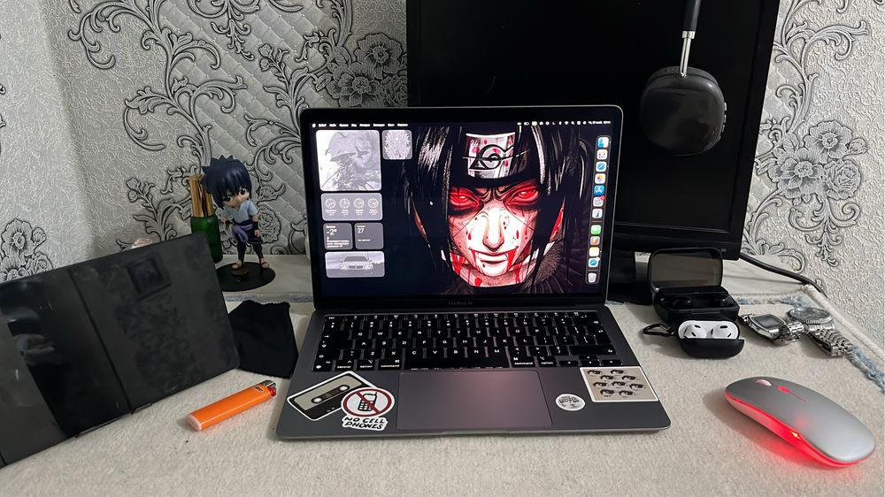 MacBook m1 256g