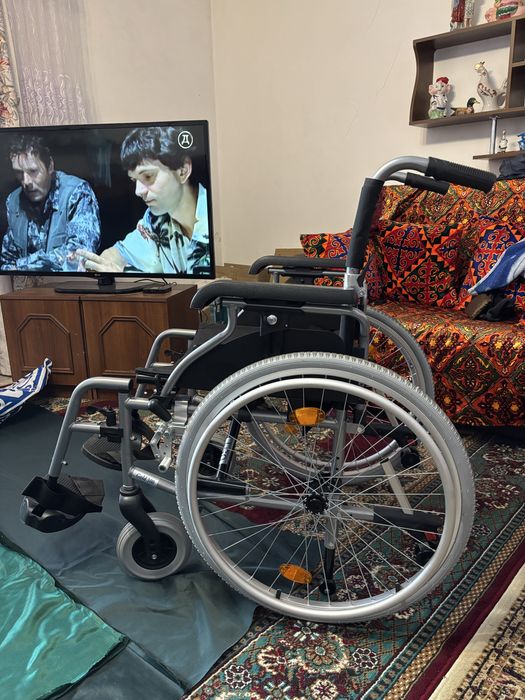 Инвалидная коляска