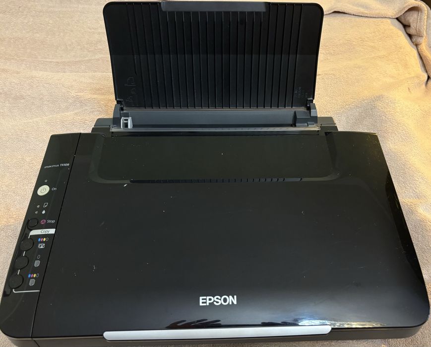 Продам Принтер Epson б/у