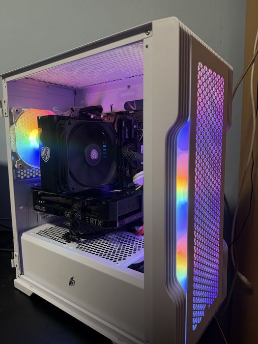 Геймърски компютър i5-12400F / RTX 4070 / 16GB RAM / 512GB SSD