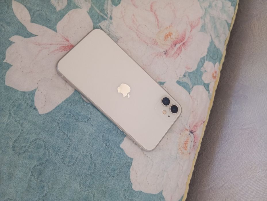 iPhone 11 128гб.