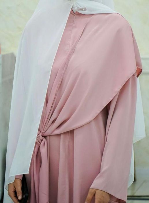 Вечернее платье из шелка