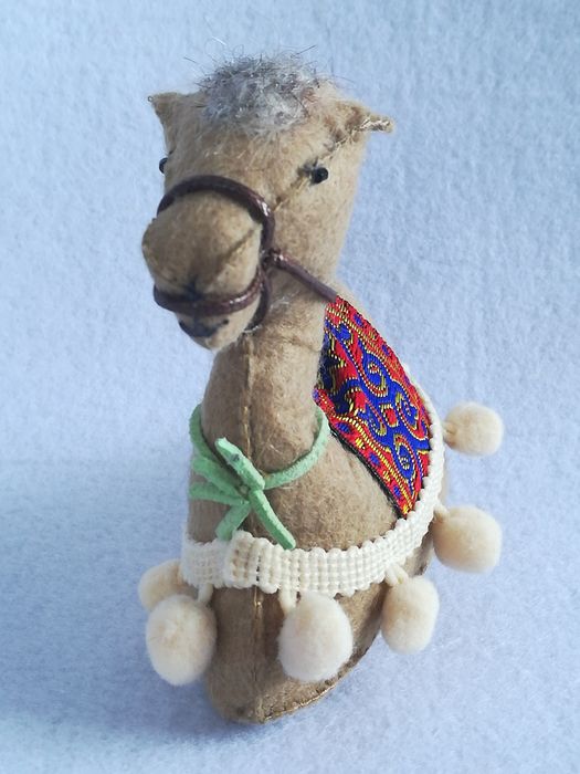 Верблюды сувенир ручной работы