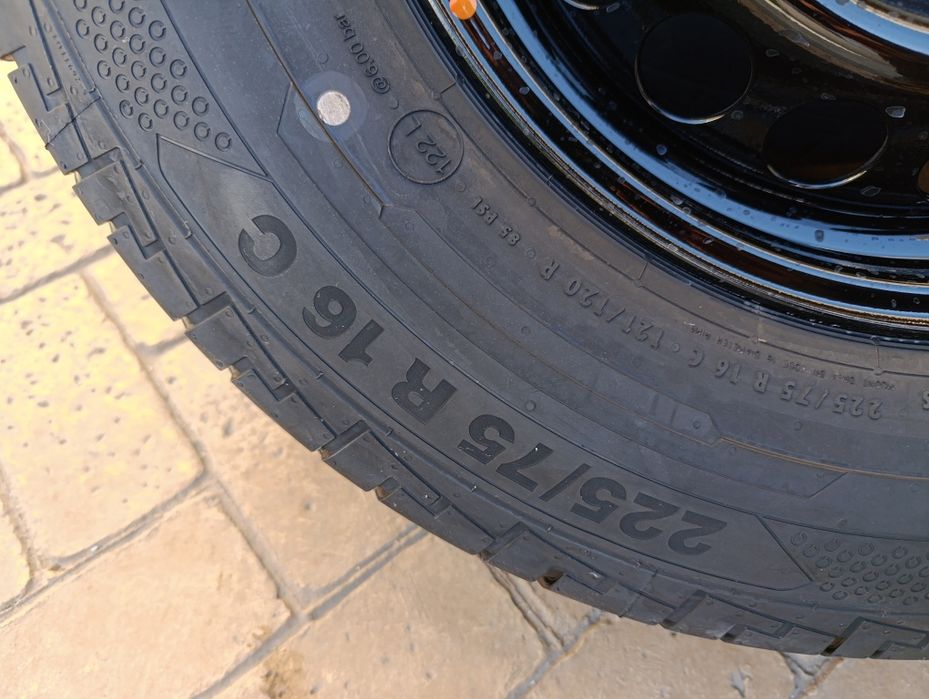 Нови летни гуми Continental 225/75/16 C,6х130 16