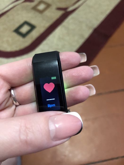 Продам фитнес часы