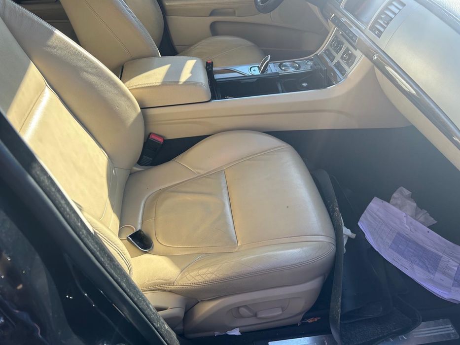 JAGUAR XF S 3.0 V8 Bi-Turbo 275CP 2012 160000km