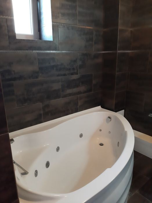 Apartament 3 camere, Parcare, zona Hotel Diana