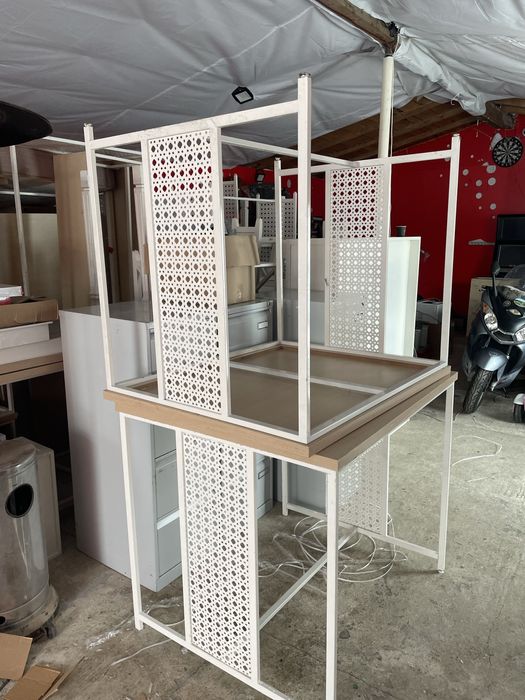 Mese si scaune diferite dimensiuni