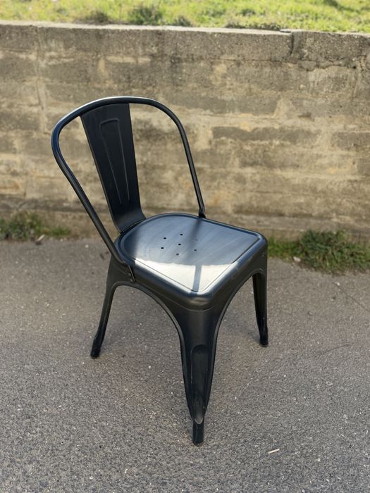 метални столове