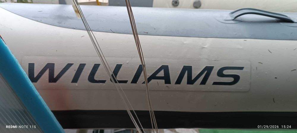 Каркас от надуваема лодка Williams,подходящ за воден атракцион
