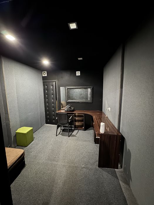 Studio ga joy yol yuzida podvolda