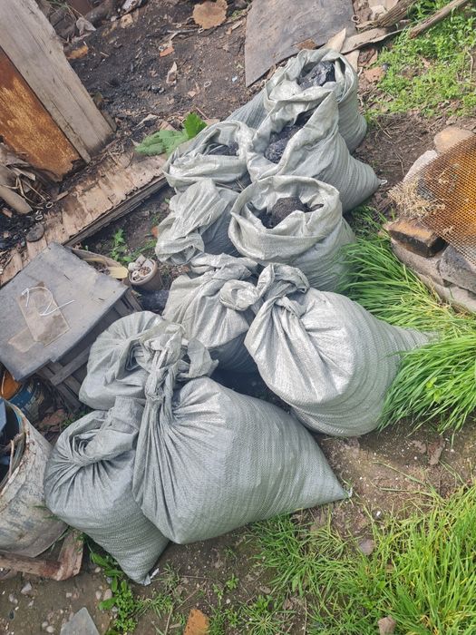 Продам уголь мешок 700