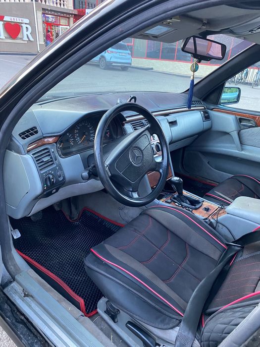 Mercedes benz E 230