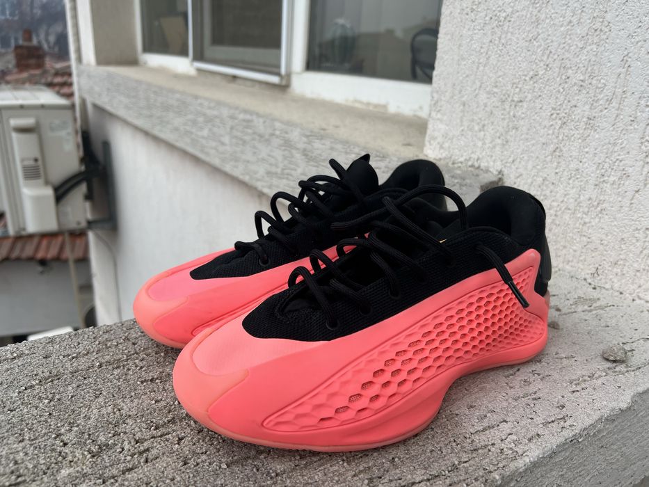 Adidas A.E 42 2/3 Low Boost