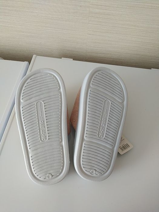 Тапочки домашние новые