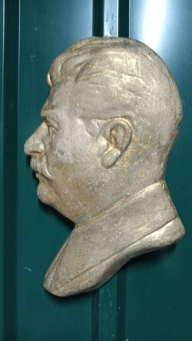 Продаю барельеф Сталина и Ленина