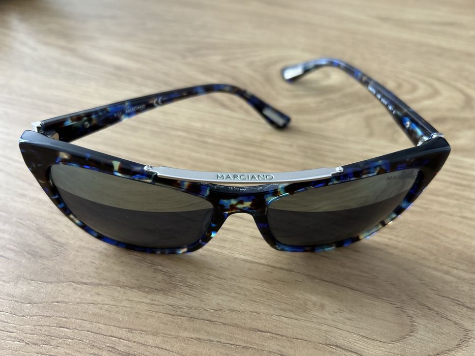 Слънчеви очила Guess