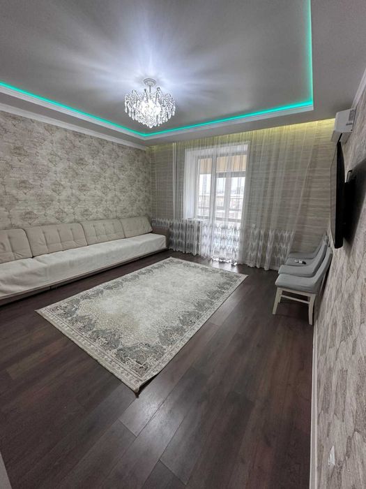 Продам евро 2х ком в центре