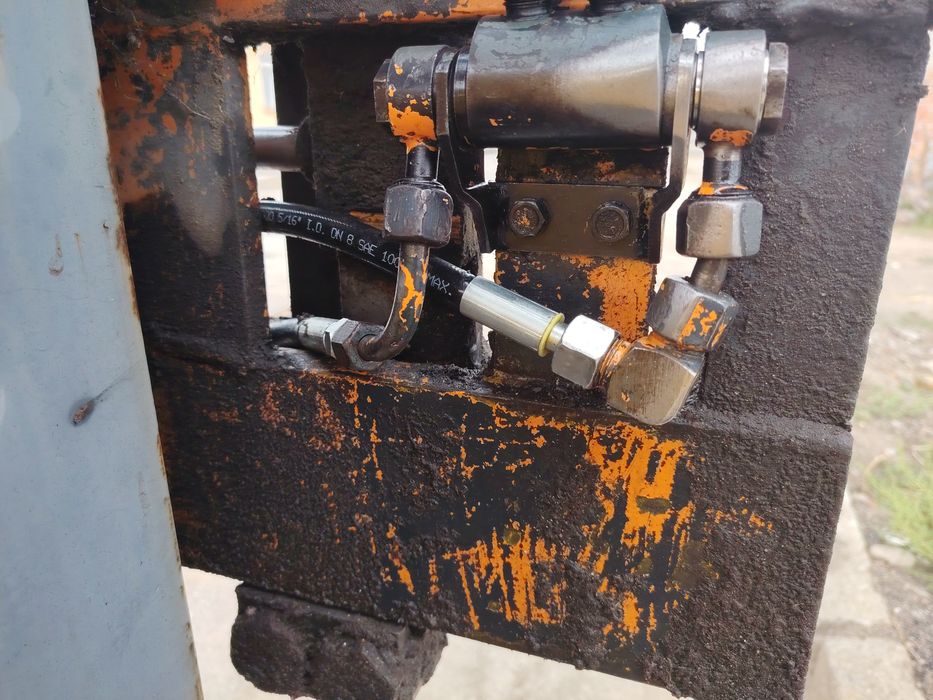 Мотокар газокар ТСМ 1500кг.