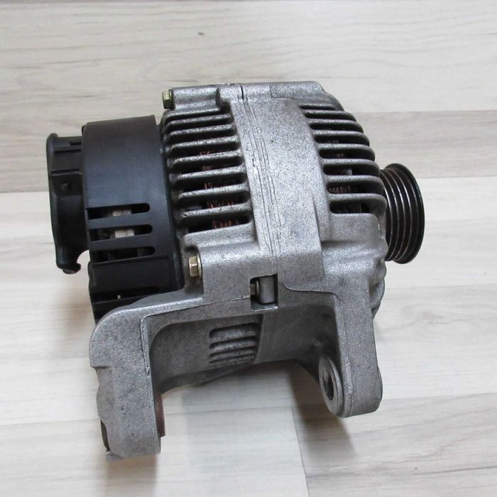 Alternator BMW Seria 3 E46 316i 318i Z3 1.9 1435938 100A