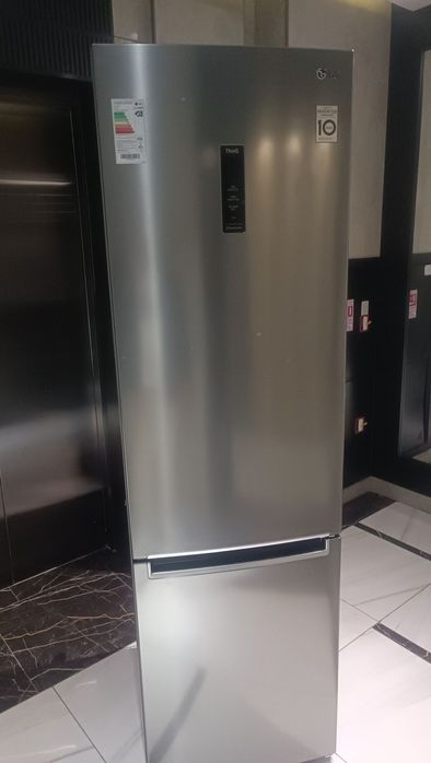 Продам холодильник lg