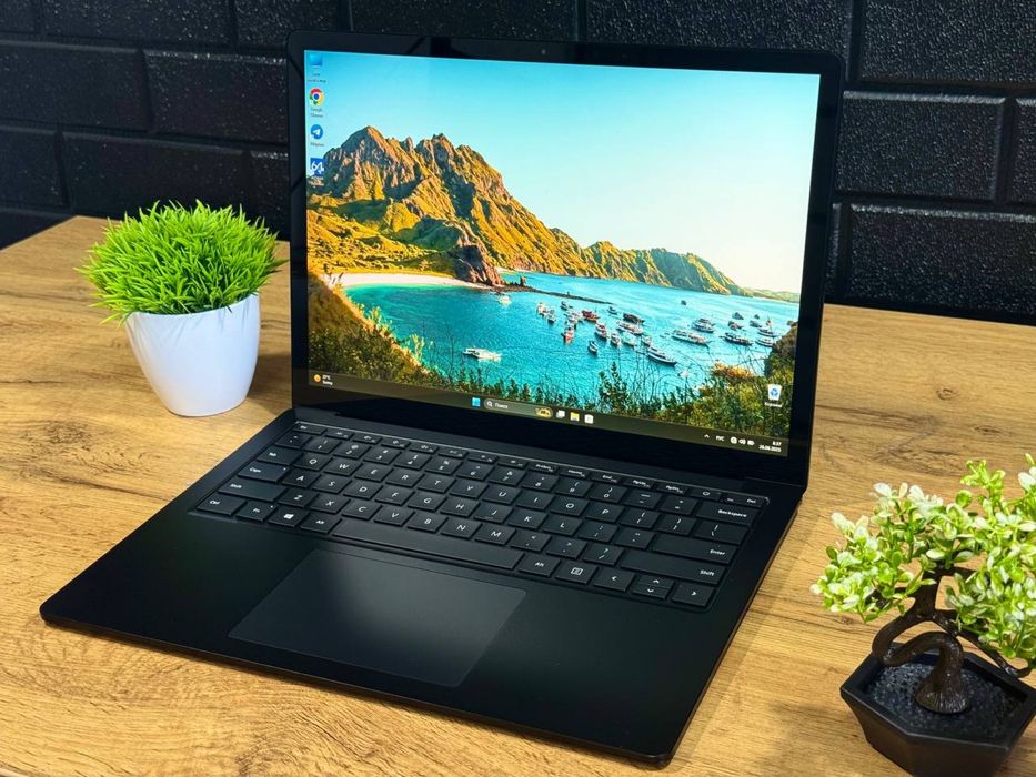 Microsoft surface laptop carbon i7 it dasturlash trading