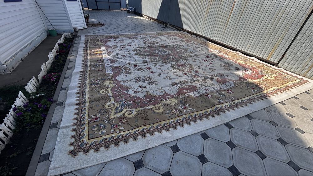 Продам ковер