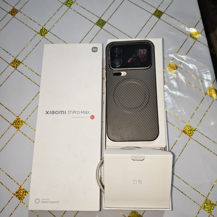Xiaomi 17пор макс  16/512