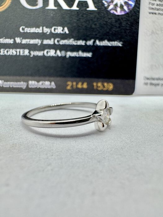 Сребърен пръстен с мойсанит (Диамант) 0.3 карата