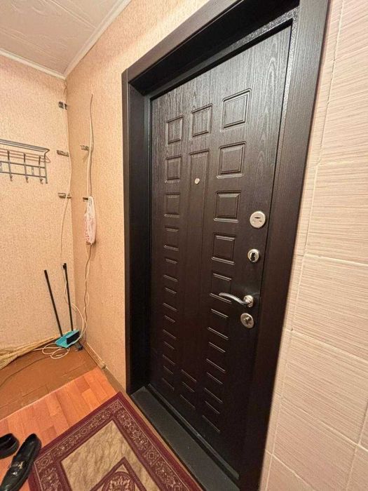 Продам 2 комн. кв., в 20 мкрн.