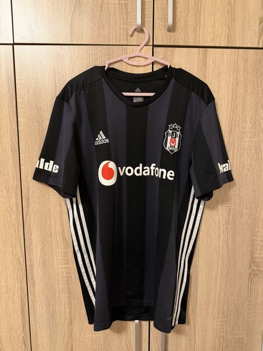 Футболни фланелки