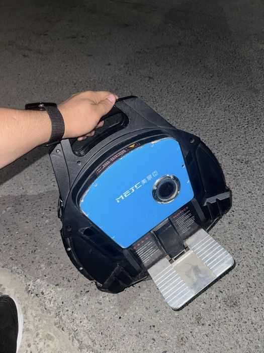 Elektr samokat (Monokoleso) sotiladi.Tezlik:20km,vazn130 kg