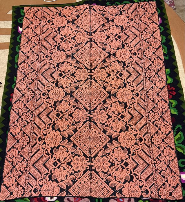 Covor tradițional țesut manual – Model geometric și floral complex – 210 x 150 cm