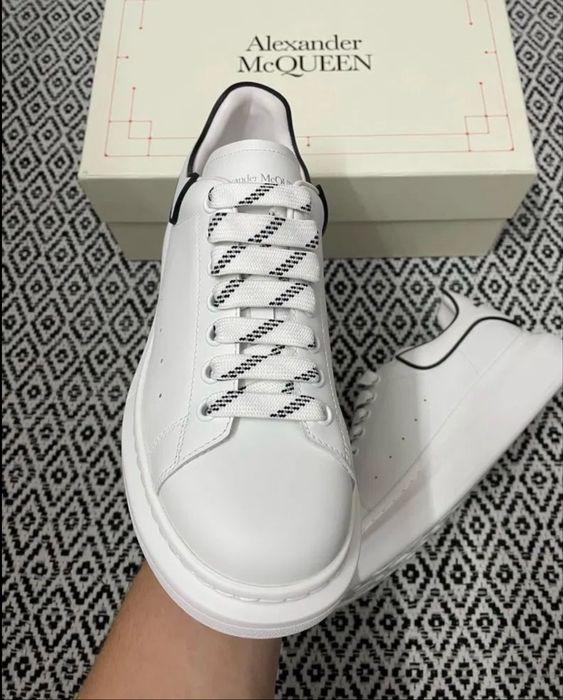 Alexander McQueen - Cu factura!