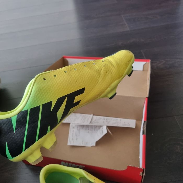 Футболни обувки NIKE