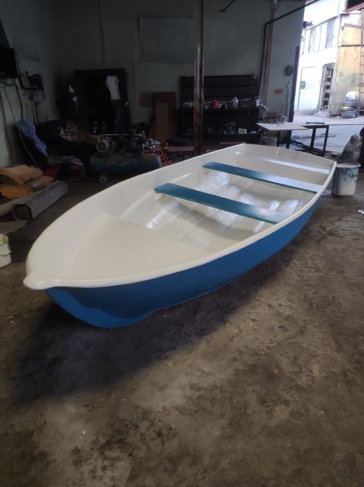Лодка качественная новая