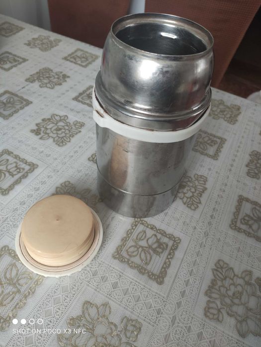 Продам термосы металлическте