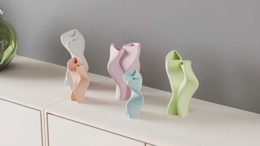 Vază frumoasă. Sculptură modernă Wobble